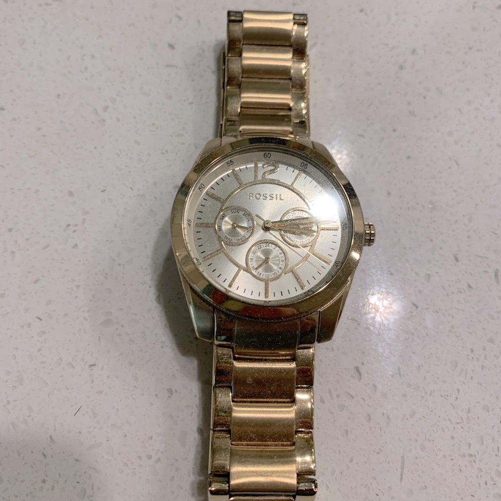 Fossil watch